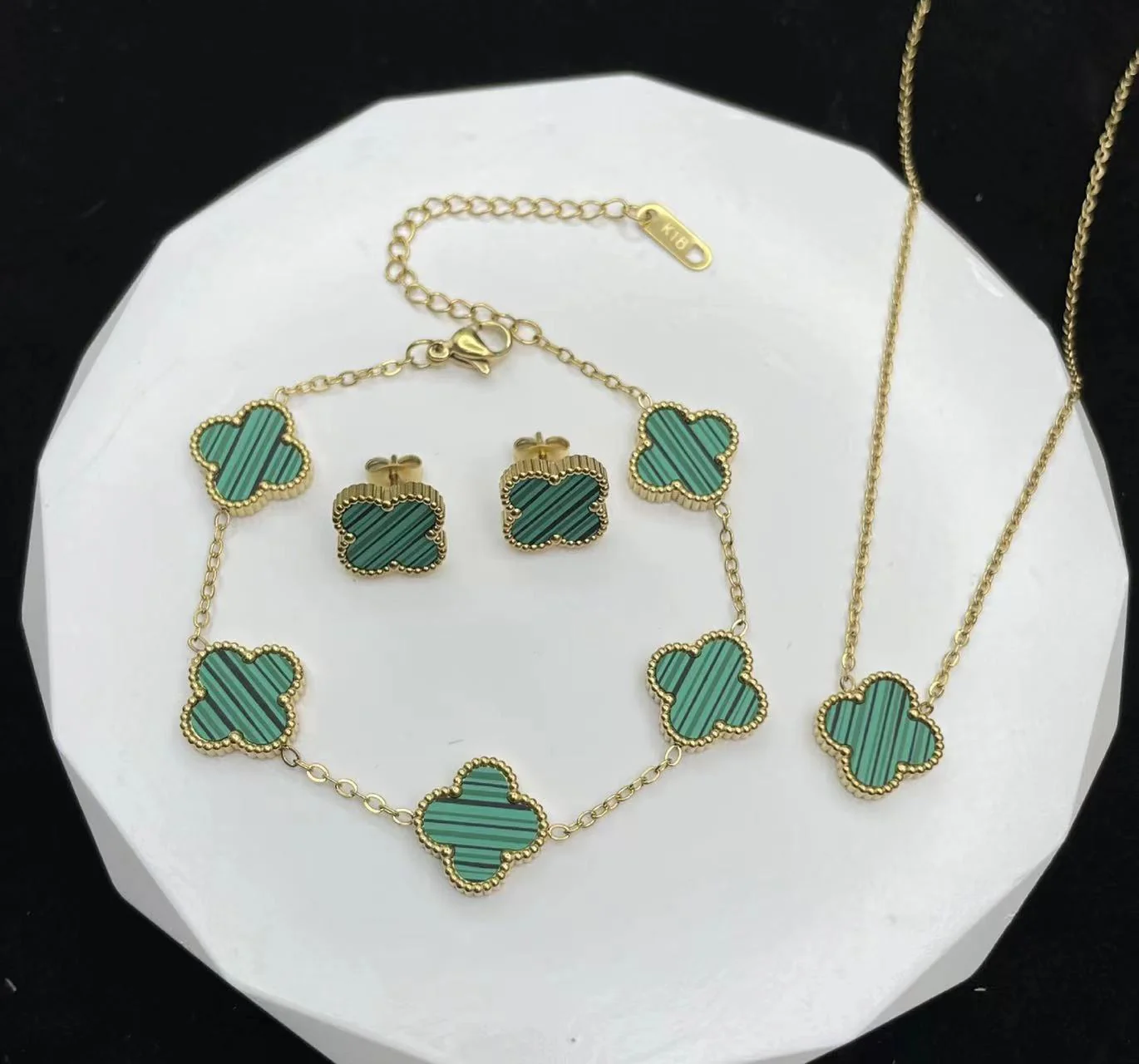 Clover Full Set - Image 17