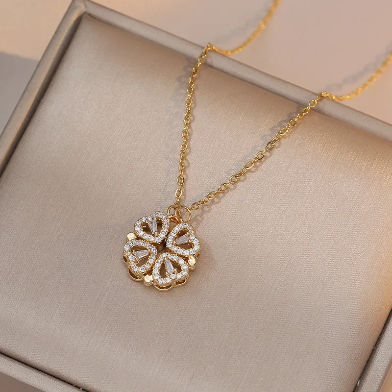 Eternal Clover Necklace - Mother of Pearl Limited Edition - Image 5