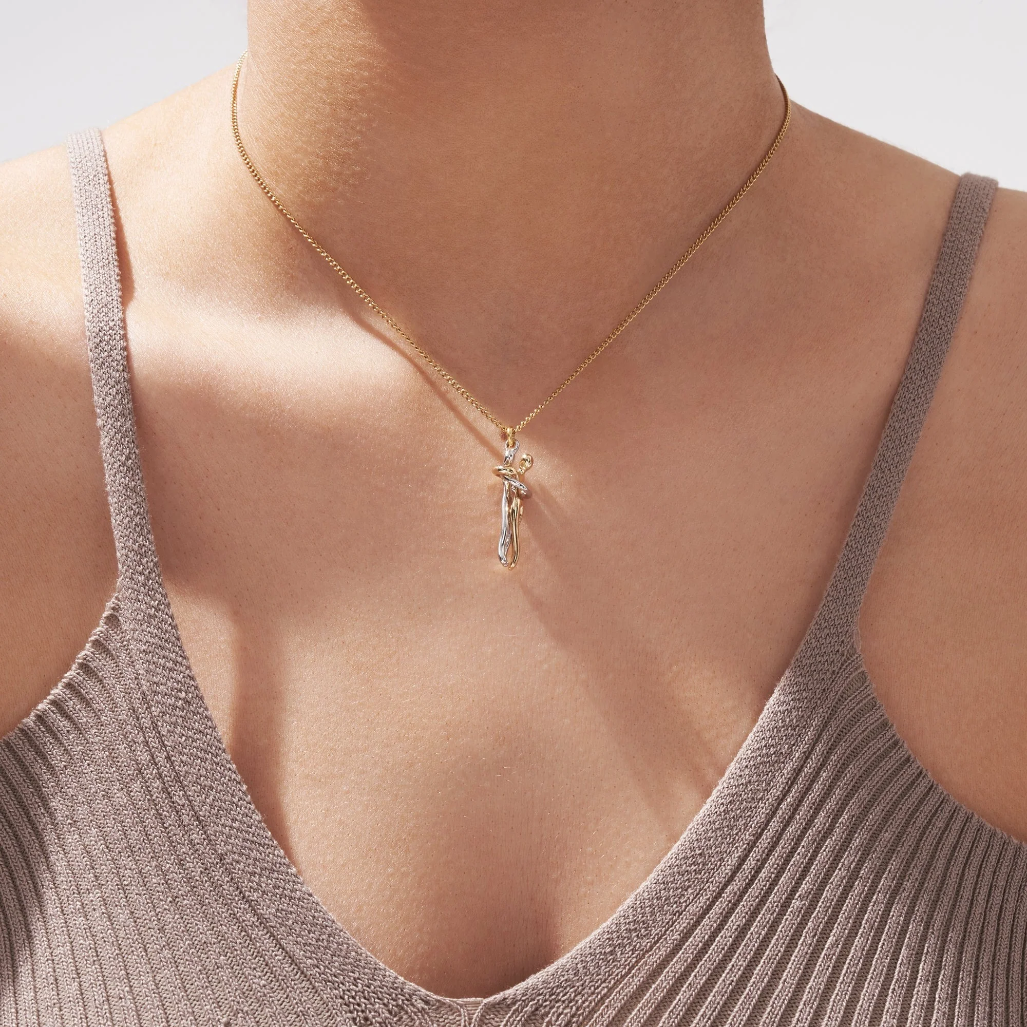 Eternal Hug Necklace - Image 3