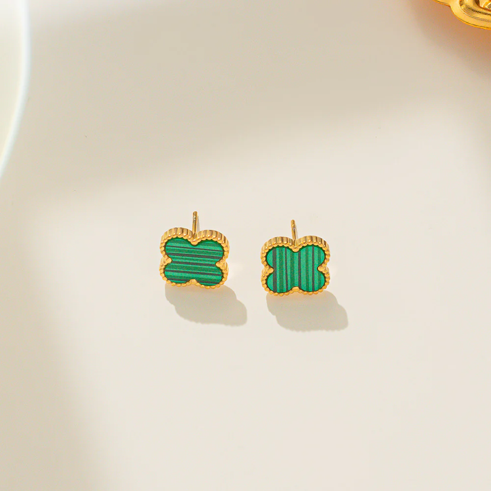 Motif Clover Earrings - Image 3