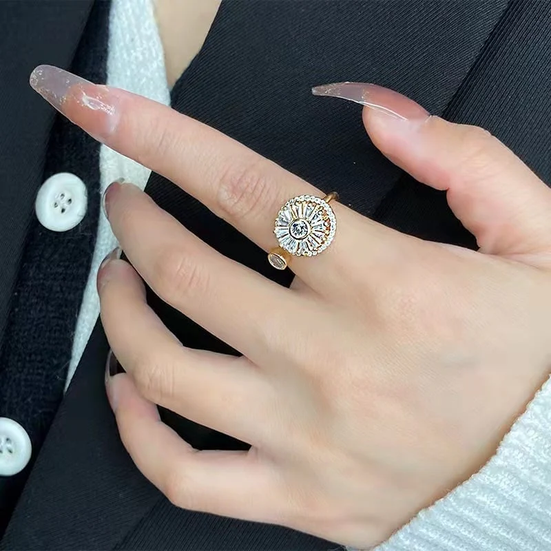 Spinning Clover Ring - Stainless Steel - Image 4